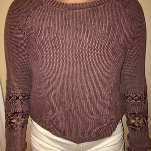 Tillys sweater